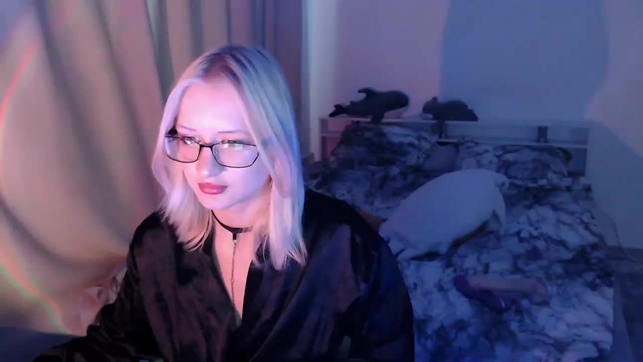 ChloeElegia Live Sex August 30, 2026