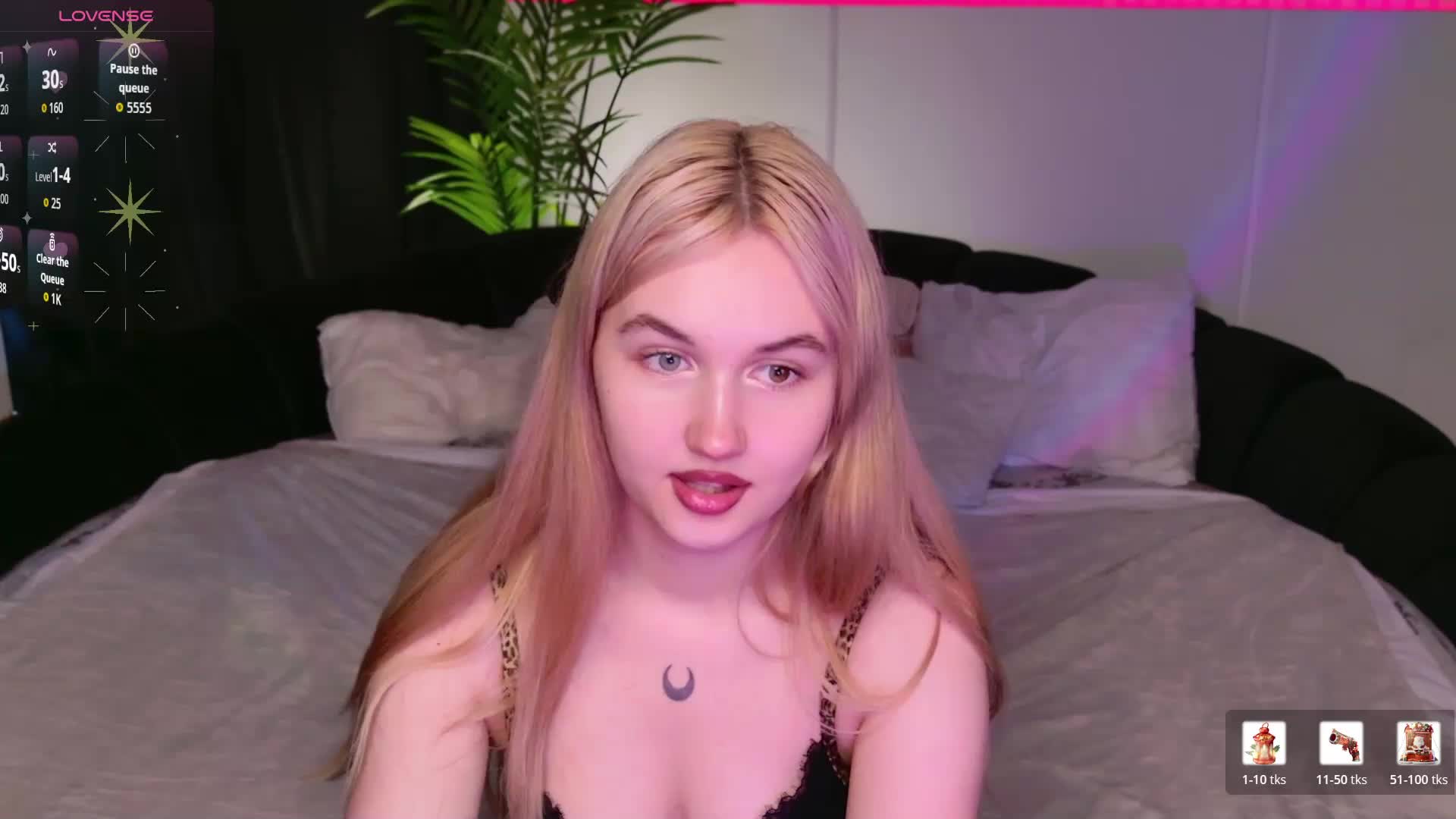 LillyEyess Live Sex August 31, 2026