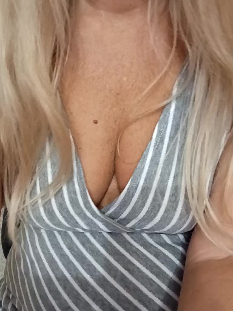 Divaya Live Sex September 1, 2026
