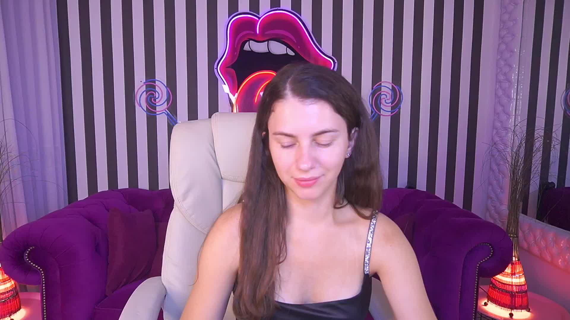 LittleJulii Live Sex September 1, 2026