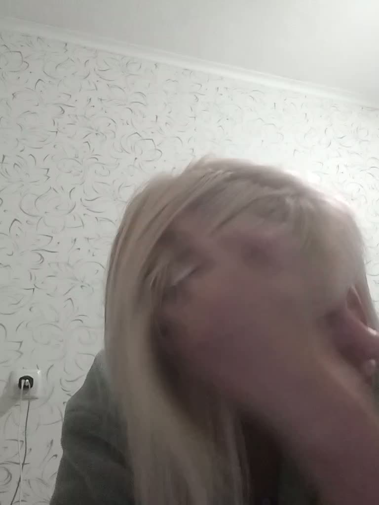 JulieSilver Live Sex September 1, 2026
