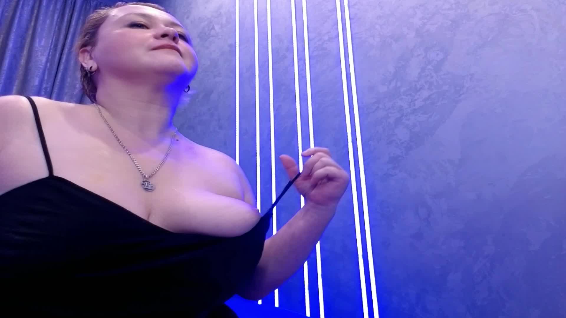 DollyMolli Live Sex September 2, 2026