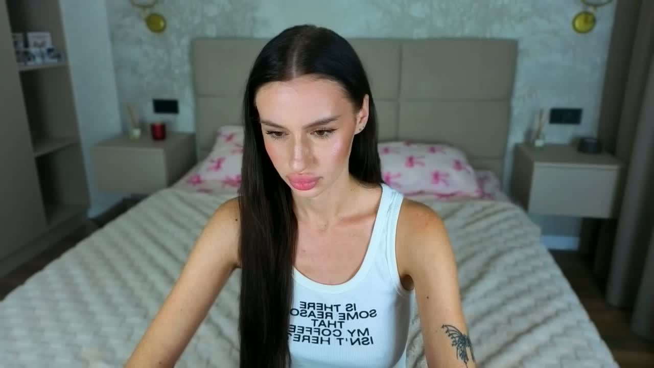 SnowWhiteee Live Sex September 3, 2026