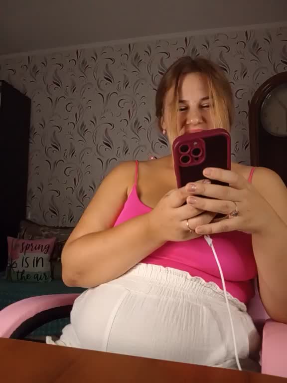 AvaQueen Live Sex September 3, 2026