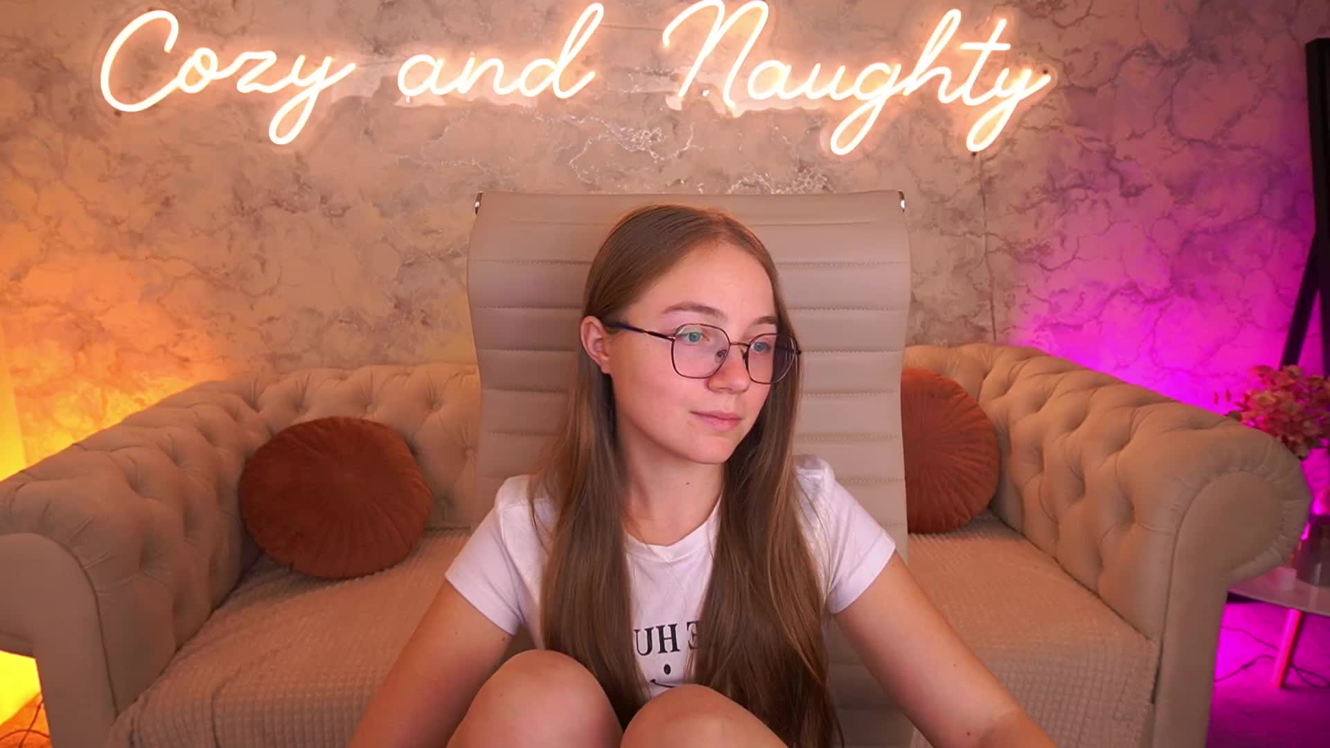 ArrinaWairr Live Sex September 3, 2026