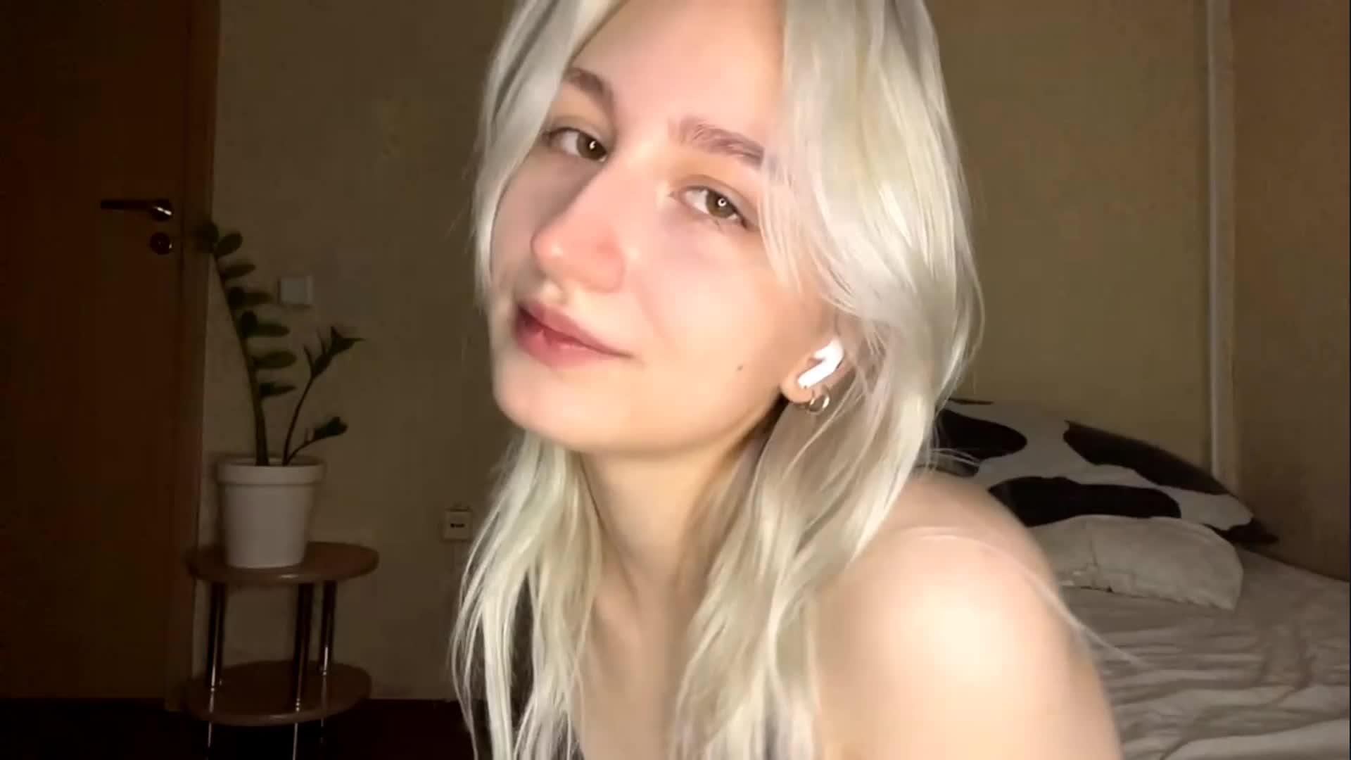 NorikoFalis Live Sex September 4, 2026