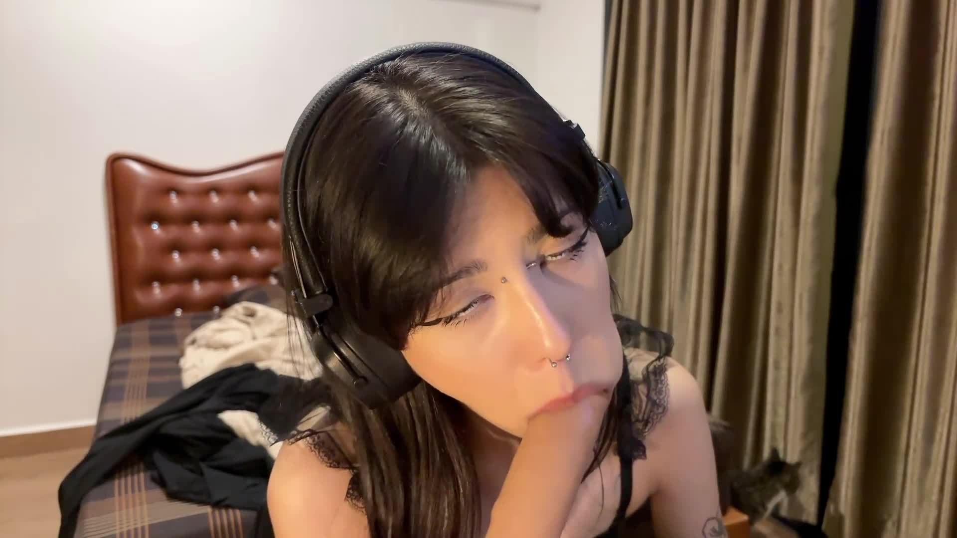 wavy_nights Live Sex September 4, 2026