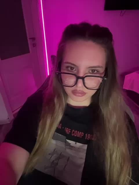 CrisKiss Live Sex September 4, 2026