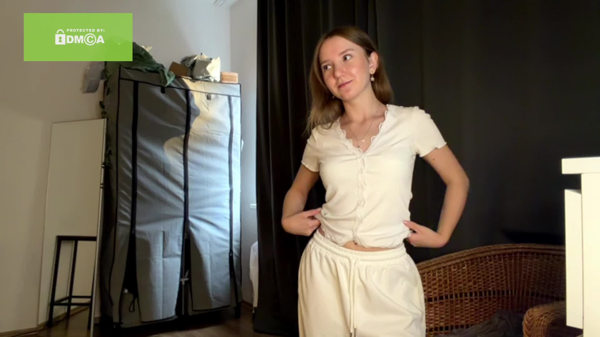 lisasmall Live Sex September 4, 2026