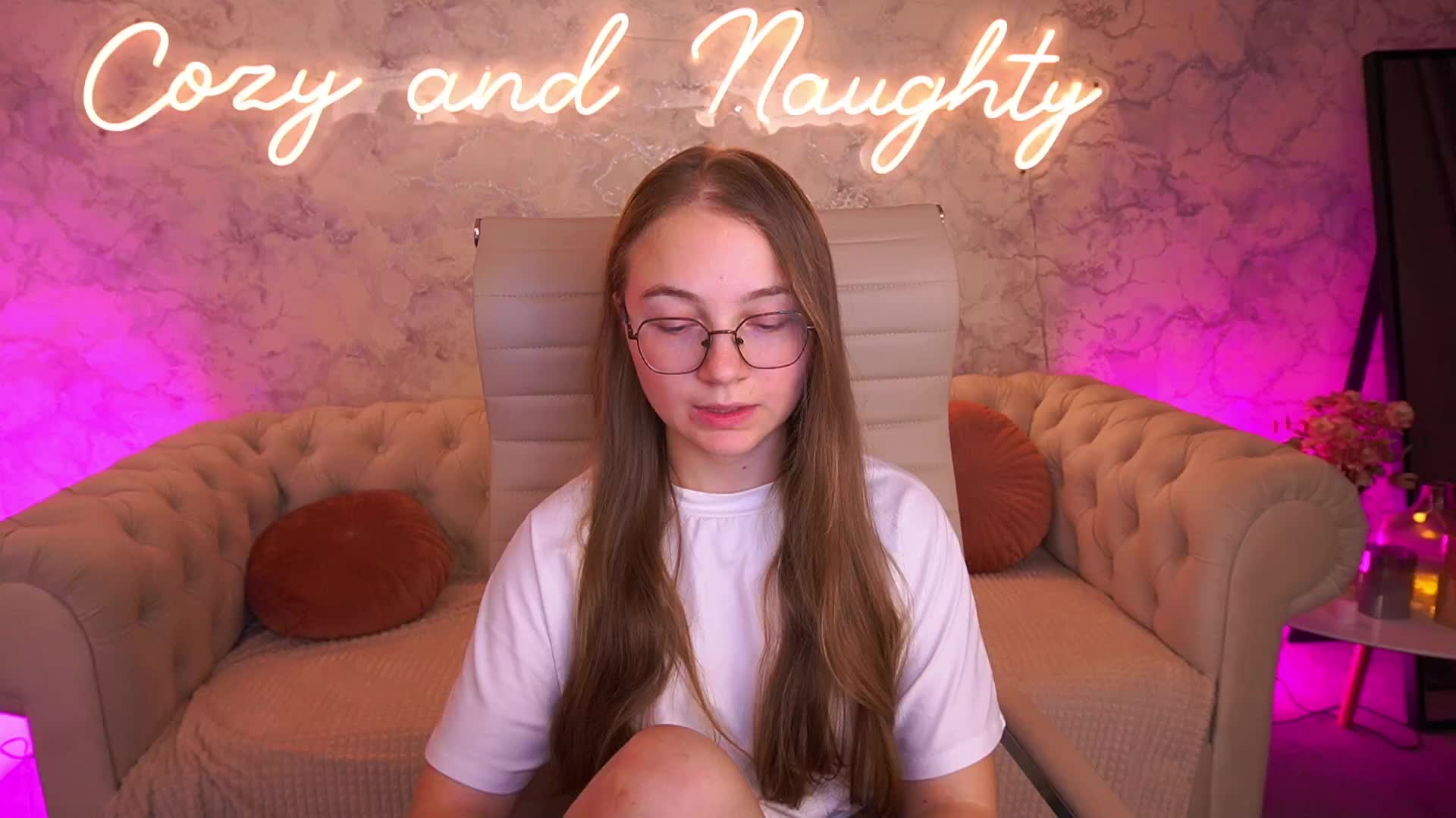 ArrinaWairr Live Sex September 5, 2026