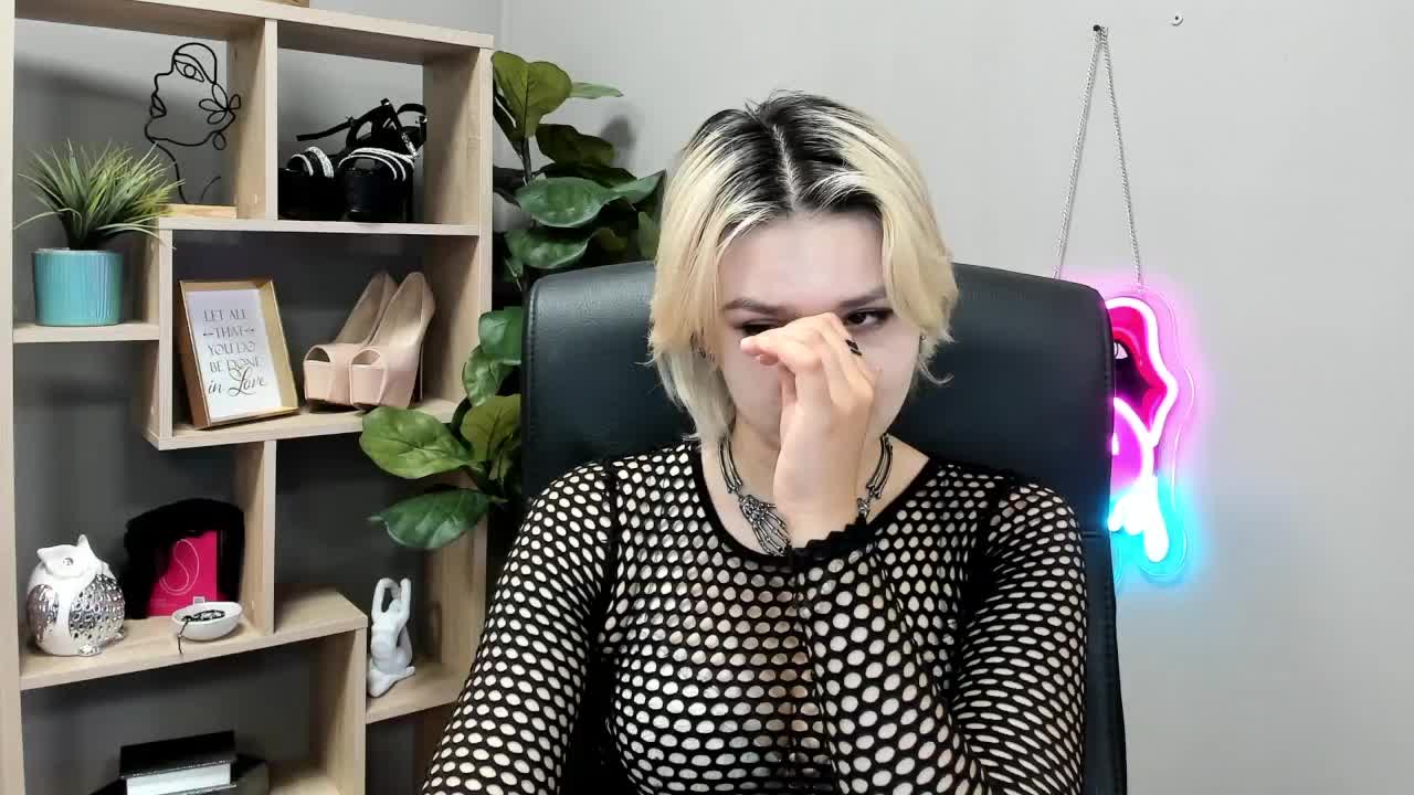 SweetLilyxo Live Sex September 5, 2026