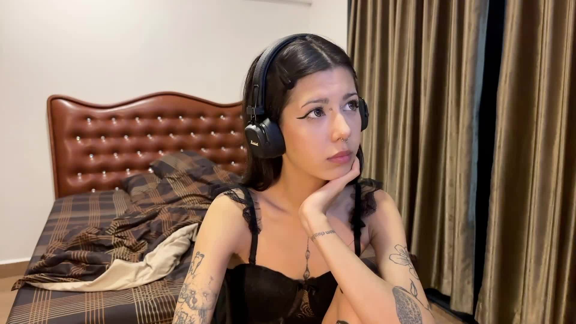 wavy_nights Live Sex September 6, 2026