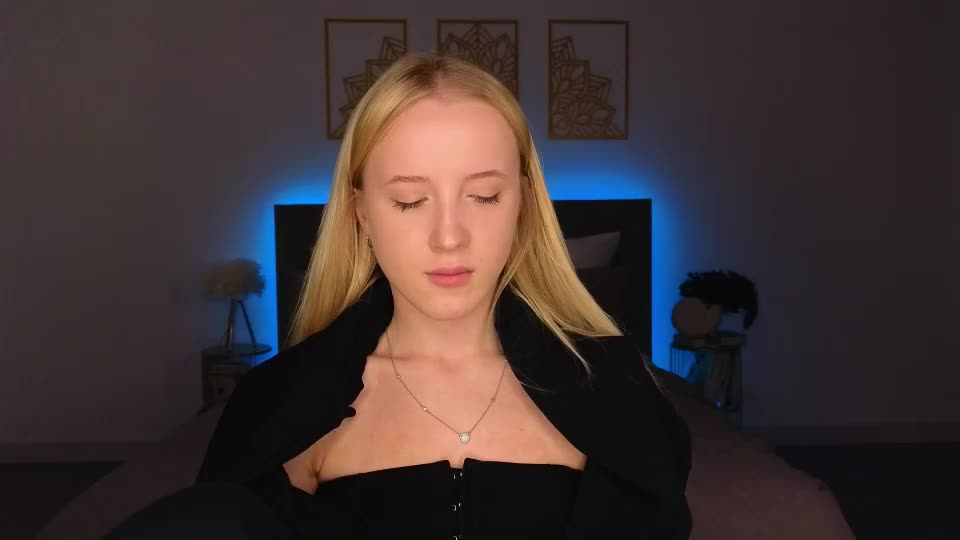 adele_armas Live Sex September 8, 2026