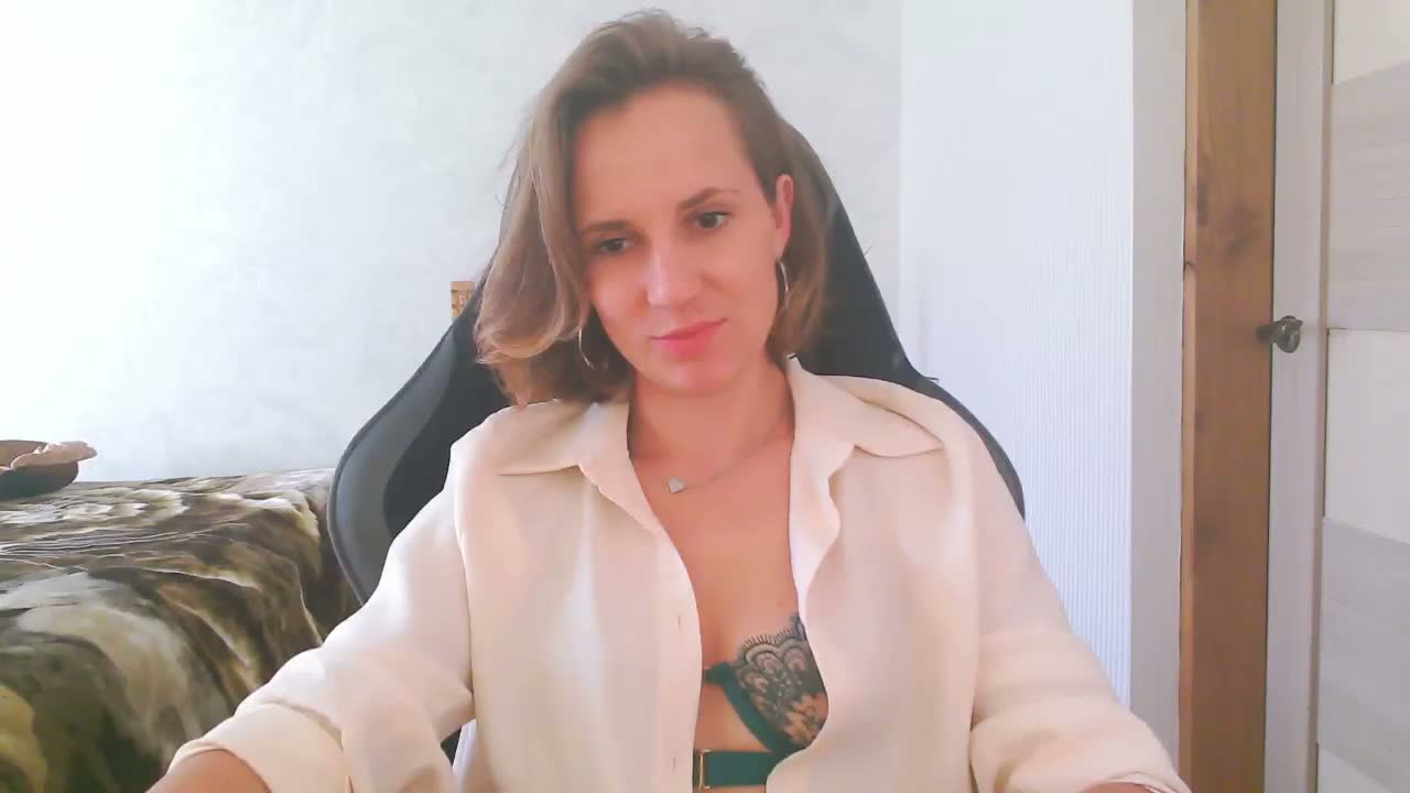 CristaQ Live Sex September 8, 2026