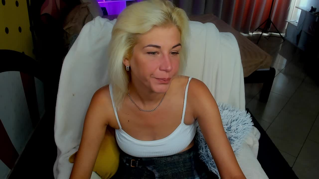 Emilia-Wils Live Sex September 9, 2026