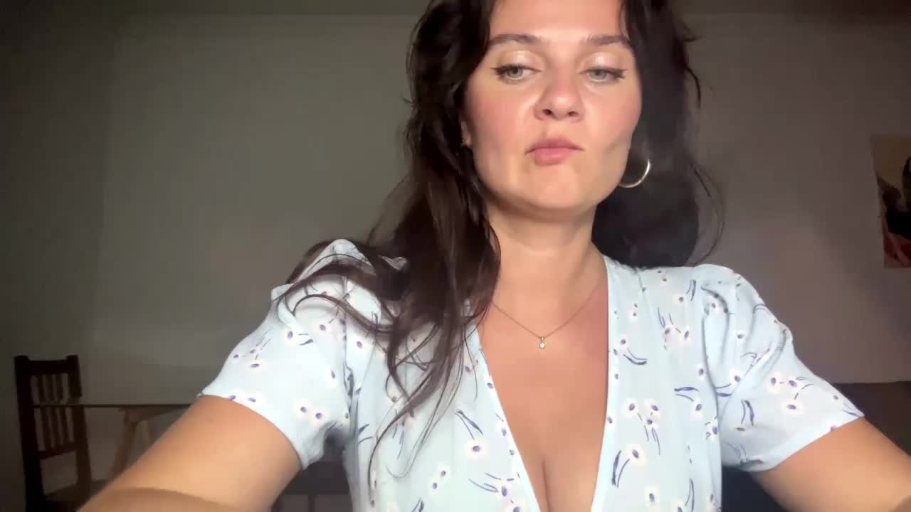 Isabellax27 Live Sex September 10, 2026