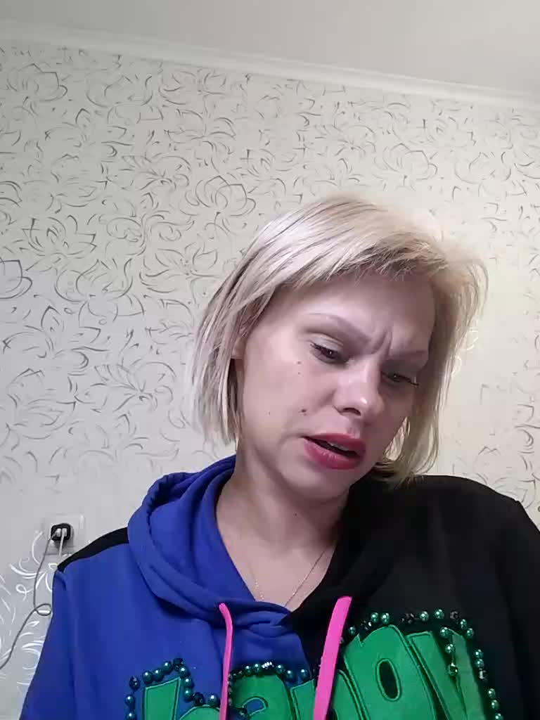 JulieSilver Live Sex September 11, 2026