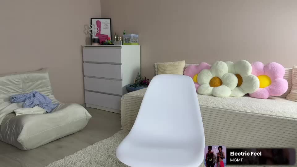 bb_lourels_ Live Sex September 11, 2026