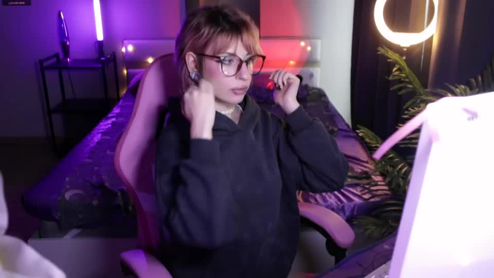 obedientt_ Live Sex September 11, 2026