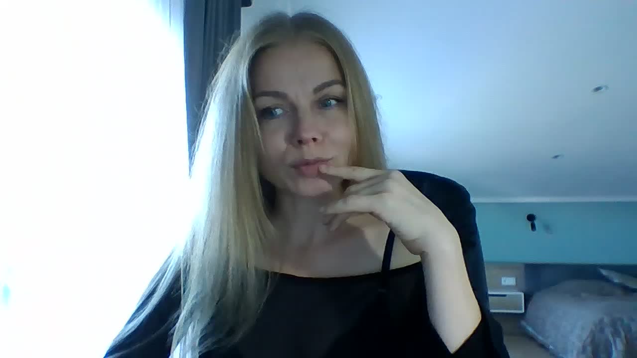 BlondaTina Live Sex September 12, 2026