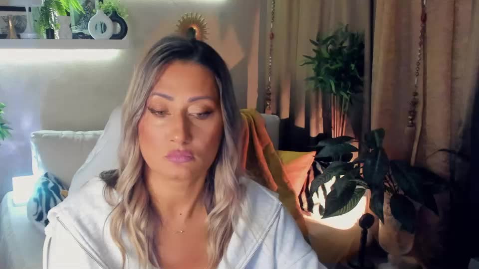 sarahholly Live Sex September 12, 2026