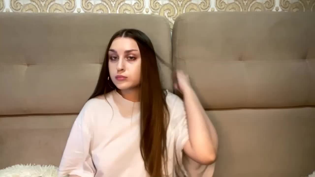 EmelineVayda Live Sex September 13, 2026