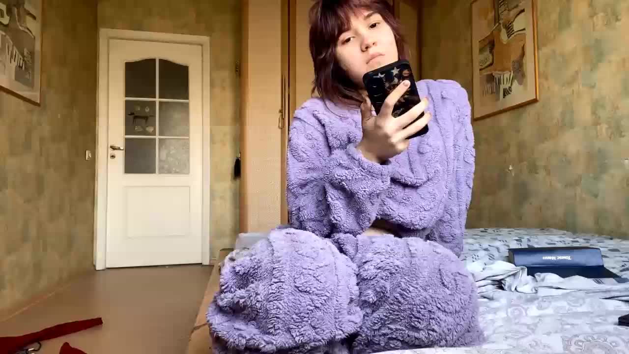 AngelinaVier Live Sex September 13, 2026