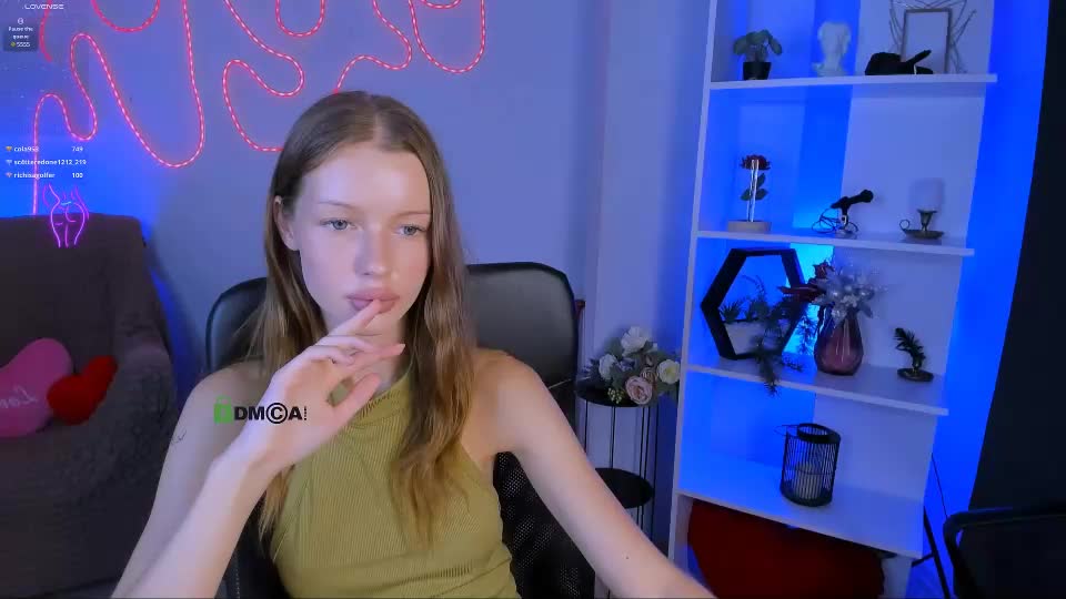 kiki_swan Live Sex September 13, 2026