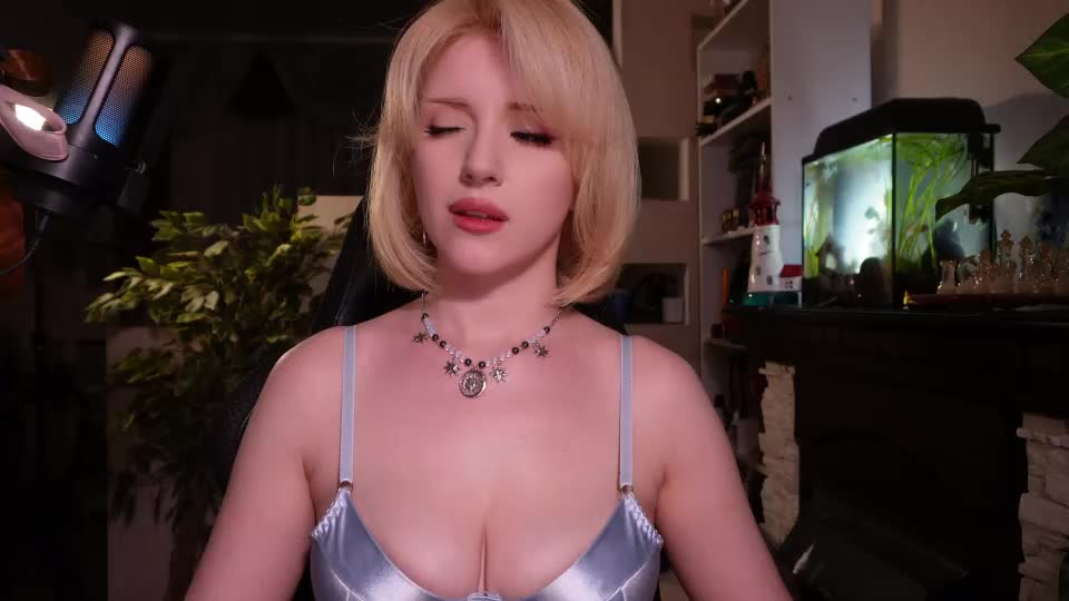 chriss_foxx Live Sex September 13, 2026