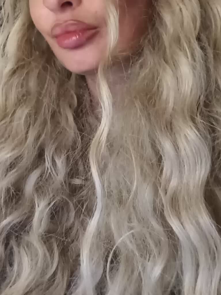 Sofaa Live Sex September 13, 2026