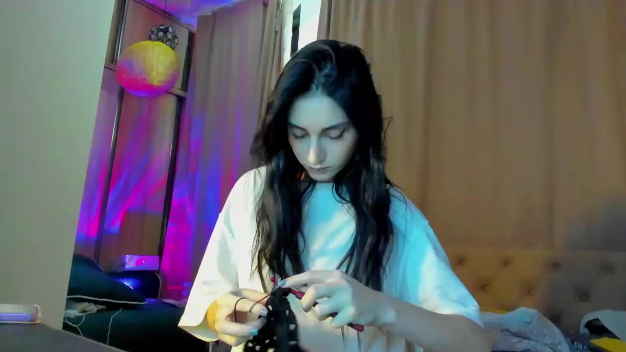 lesyalis Live Sex September 13, 2026