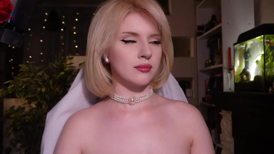 chriss_foxx Live Sex September 14, 2026