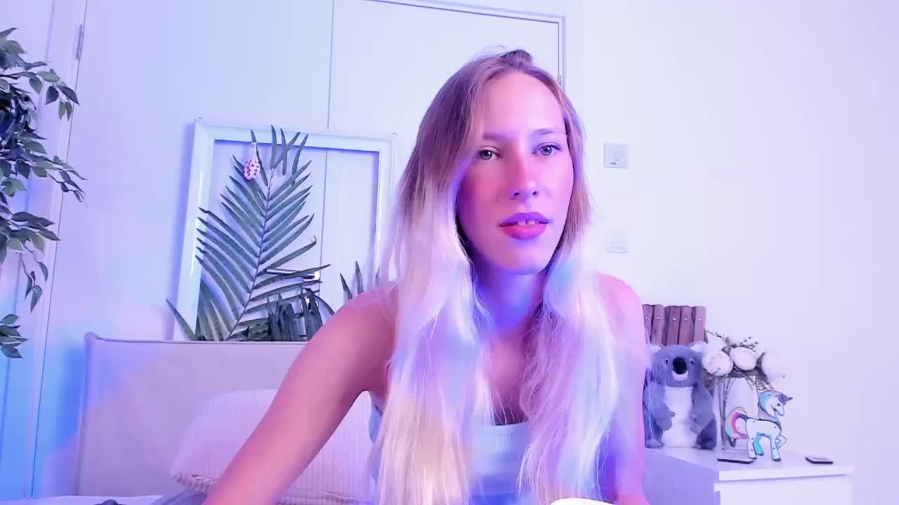 LisaBunny Live Sex September 14, 2026
