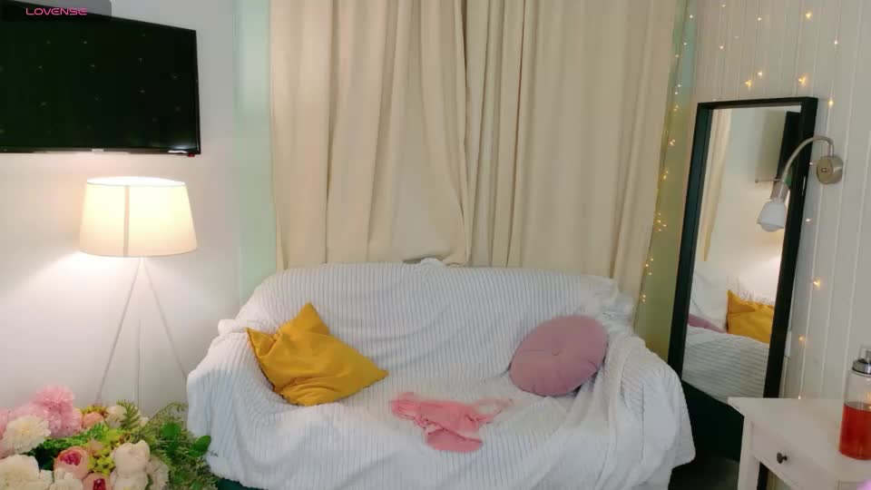 tinasiner Live Sex September 14, 2026