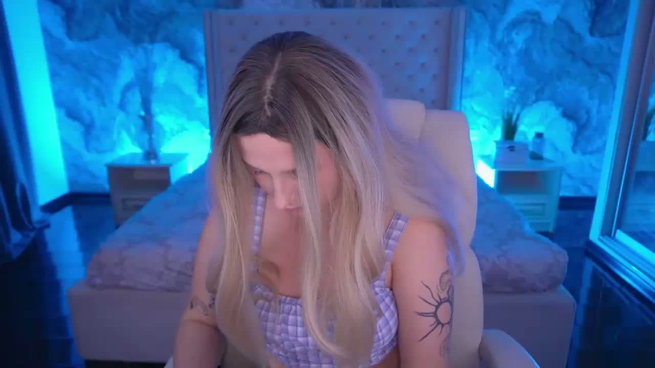 VikVikLove Live Sex September 14, 2026