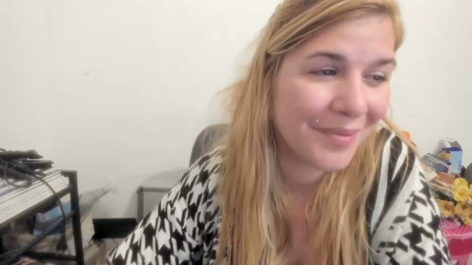 artsyandcraftsy_ Live Sex September 15, 2026