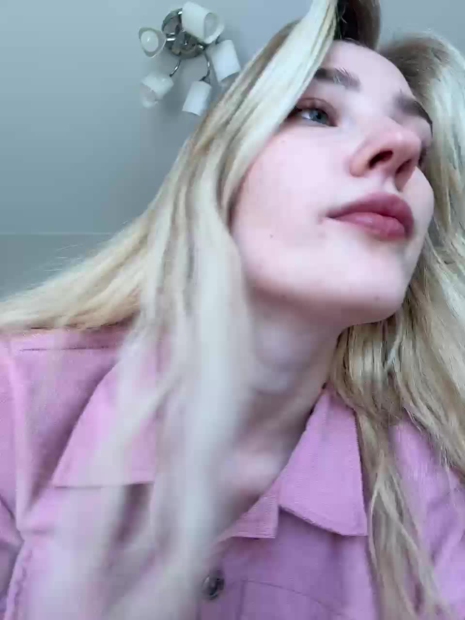 AlinnaAnnila Live Sex September 15, 2026