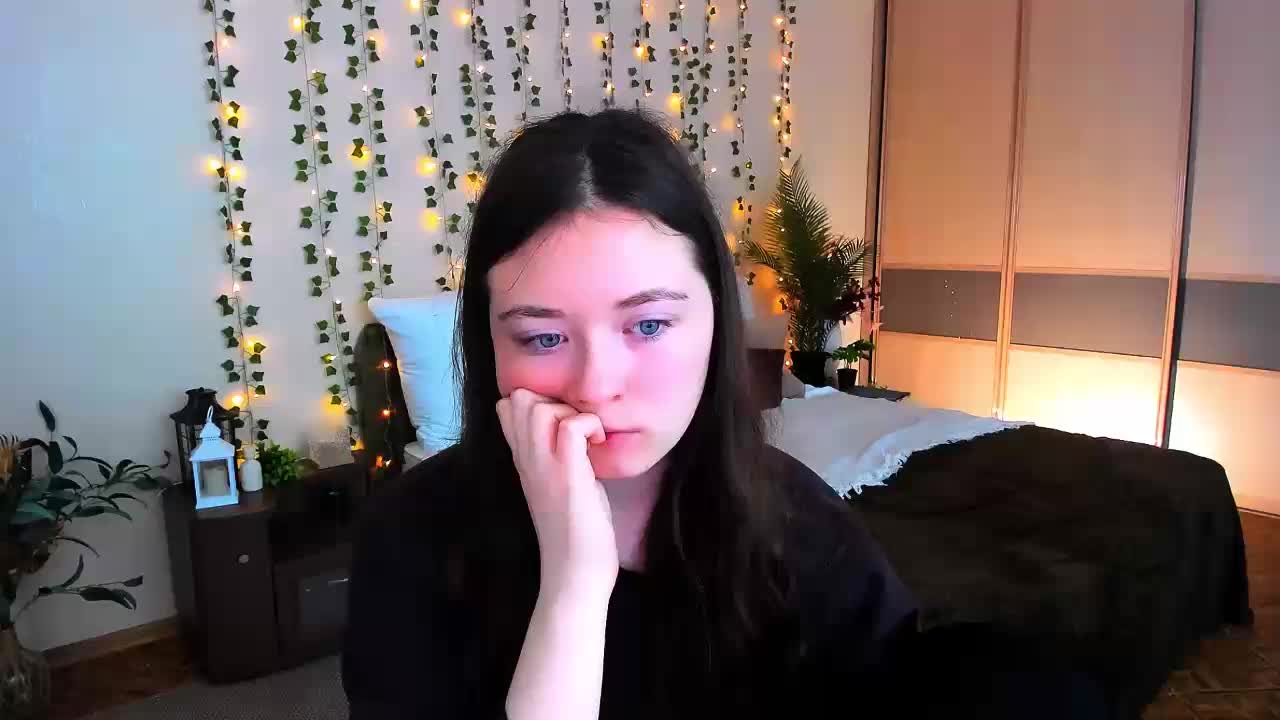 AlluringLookk Live Sex September 15, 2026