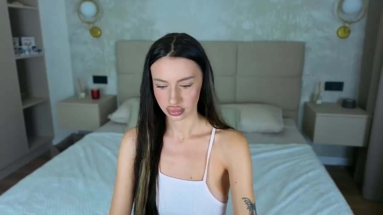 SnowWhiteee Live Sex September 15, 2026