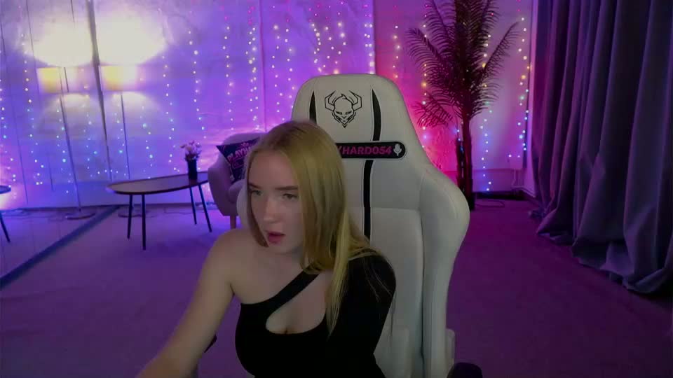 sweetdesiree_ Live Sex September 15, 2026