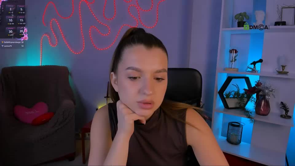 kiki_swan Live Sex September 15, 2026