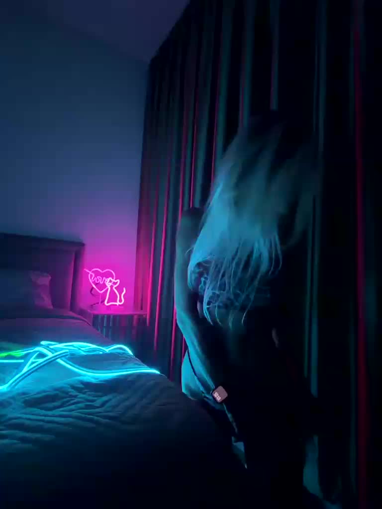 KarinaSimka Live Sex September 15, 2026