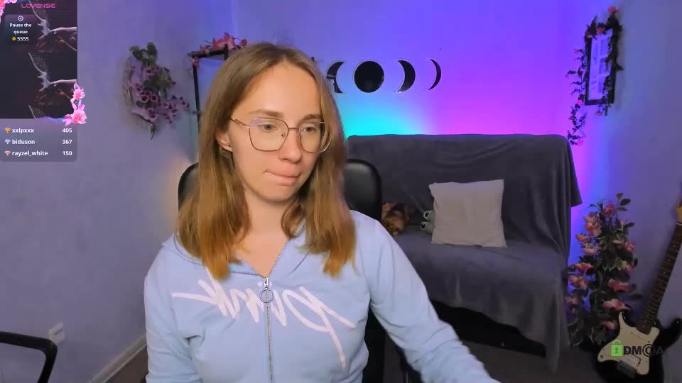 veronica_bubble Live Sex September 15, 2026