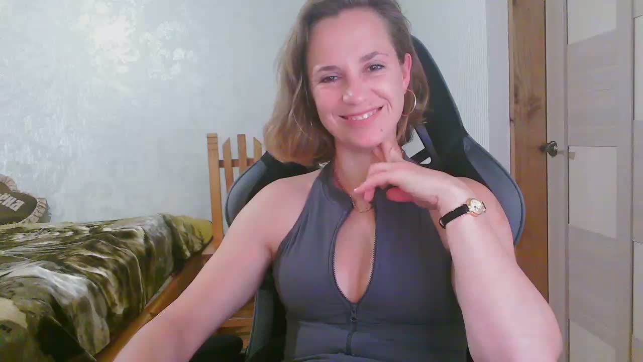 CristaQ Live Sex September 15, 2026