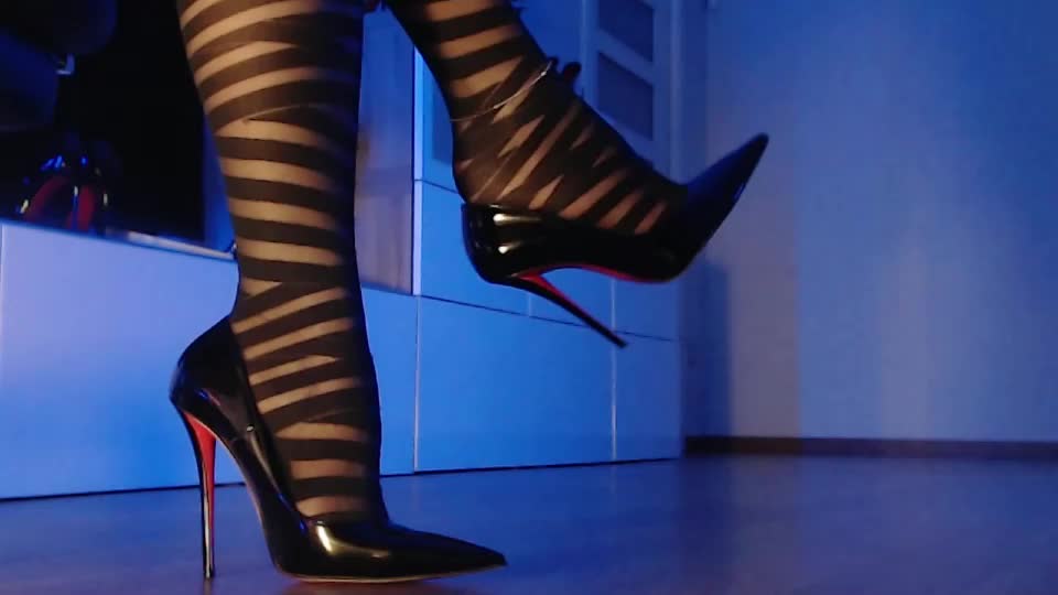 nylon_tatty Live Sex September 15, 2026