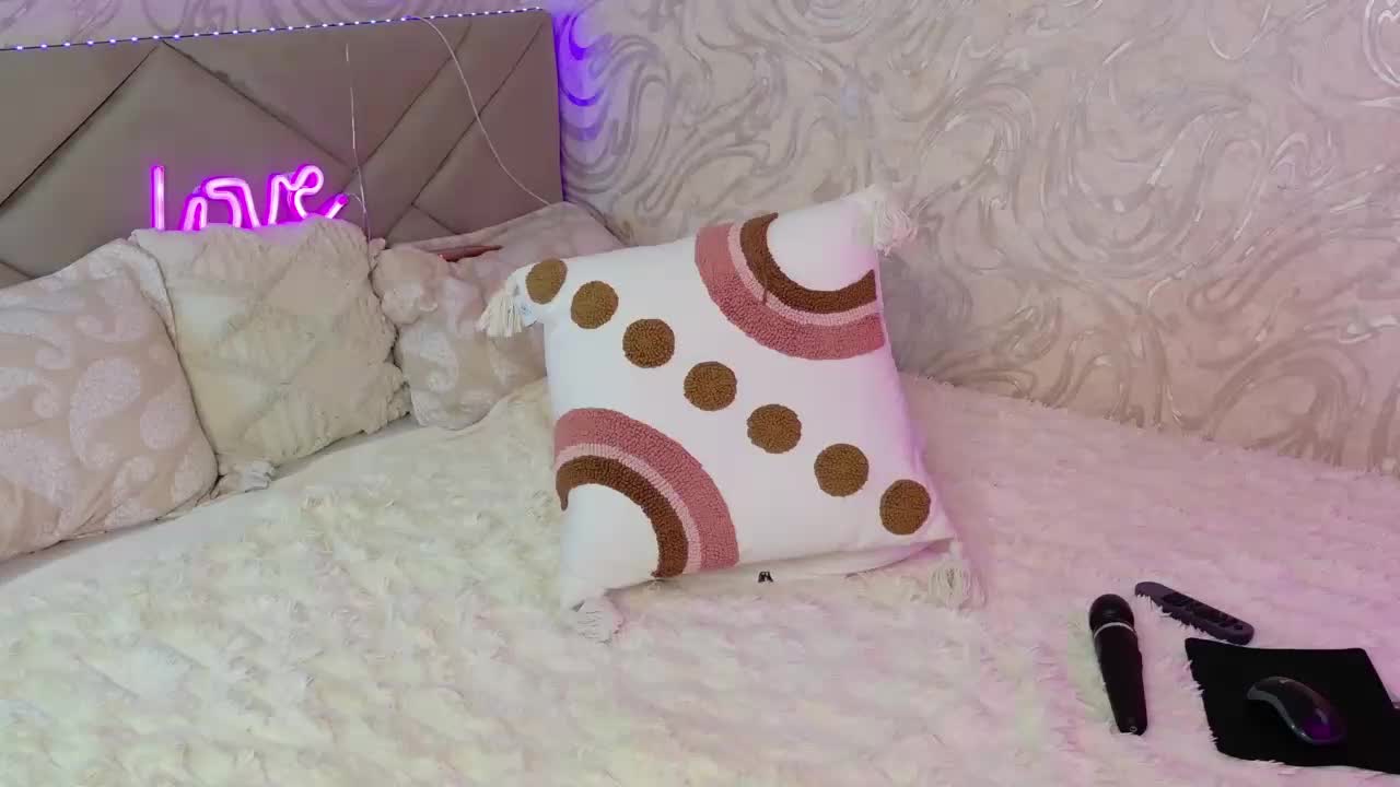 MilaSweety1 Live Sex September 15, 2026