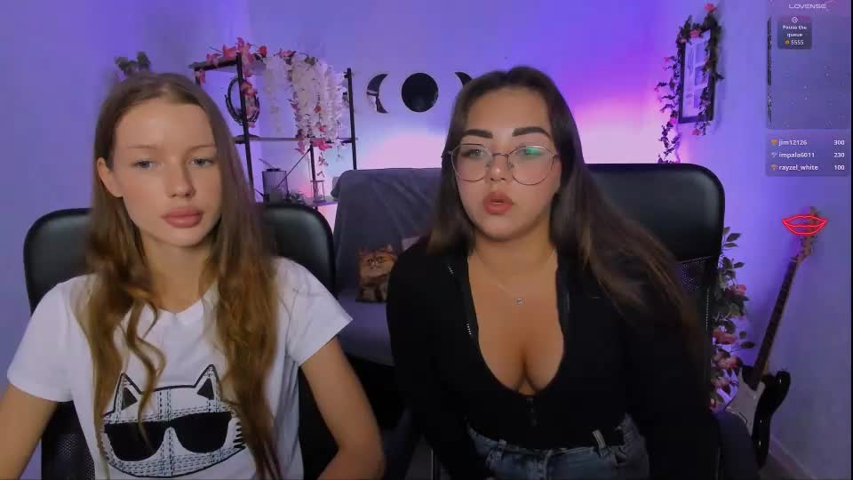 kiki_swan Live Sex September 15, 2026