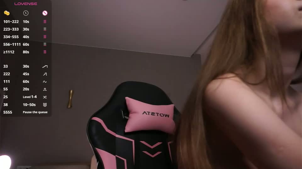 cheekie_breekie Live Sex September 15, 2026