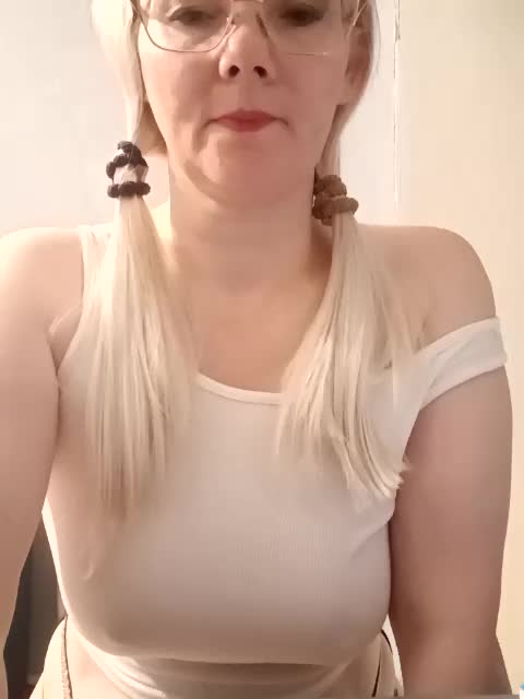 Sweetie454 Live Sex September 15, 2026