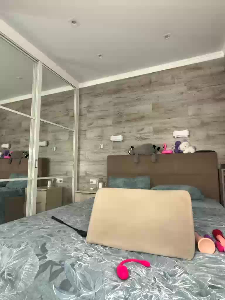 MolliKiana Live Sex September 15, 2026